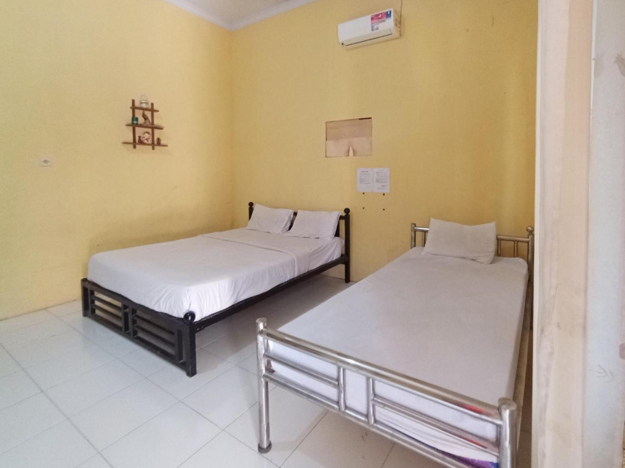Reddoorz At El Shaday Homestay Banyuwangi Banyuwangi  Dış mekan fotoğraf